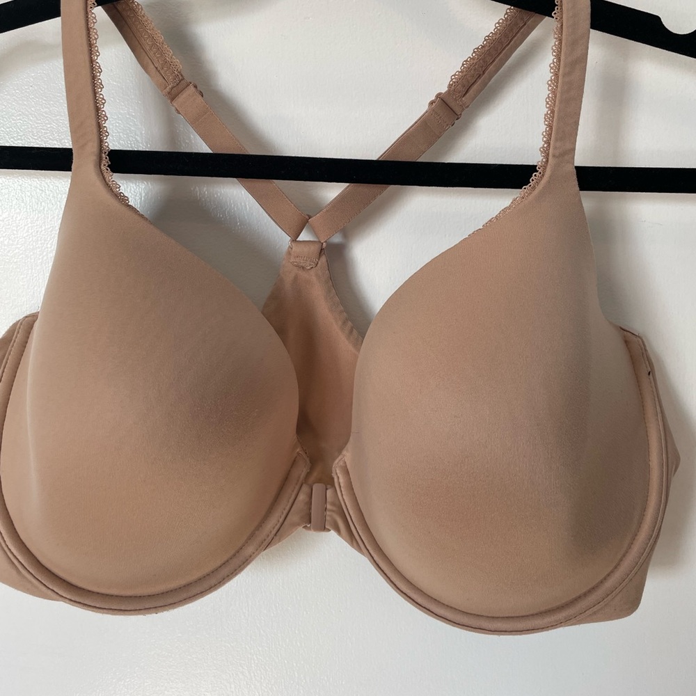 Body by Victoria raver back front closure bra